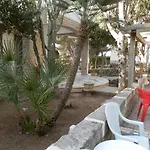 Lory Bed & Breakfast *