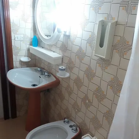 Lory Bed & Breakfast *