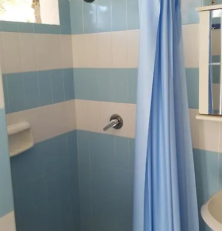 فندق مبيت وإفطار Lory