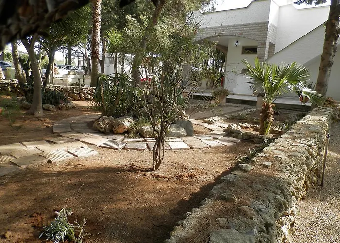 לינה וארוחת בוקר Lory